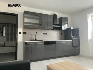 Pronájem bytu 2+kk, Kladno, Vodárenská, 36 m2