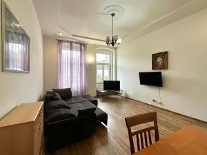 Pronájem bytu 2+1, Karlovy Vary, Zahradní, 52 m2