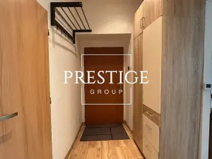 Pronájem bytu 1+1, Praha - Smíchov, Ostrovského, 29 m2