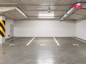 Pronájem garážového stání, Plzeň - Jižní Předměstí, U Tržiště, 12 m2