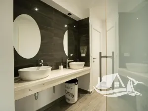 Prodej vily, Podstrana, Chorvatsko, 220 m2
