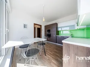 Pronájem bytu 2+1, Olomouc, gen. Píky, 63 m2