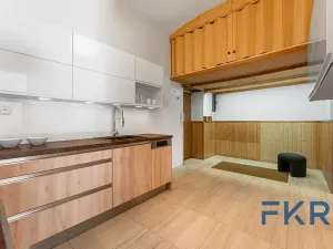 Prodej bytu 2+1, Praha - Smíchov, Radlická, 64 m2