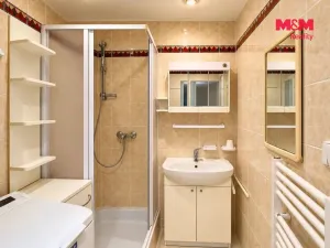 Pronájem bytu 2+1, Karlovy Vary - Drahovice, Gagarinova, 60 m2