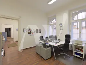 Pronájem kanceláře, Praha - Nové Město, Klimentská, 228 m2