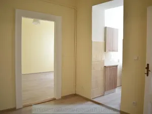 Pronájem bytu 2+1, Hranice, 57 m2