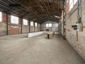 Pronájem skladu, Valtice, Mikulovská, 620 m2