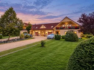 Prodej vícegeneračního domu, Předenice, 482 m2