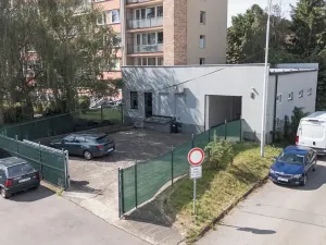 Pronájem kanceláře, Praha - Horní Počernice, Komárovská, 210 m2