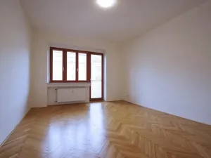 Pronájem bytu 1+1, Praha - Vršovice, Volyňská, 49 m2