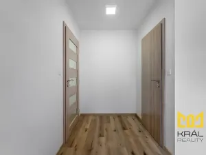 Pronájem bytu 2+kk, Praha - Smíchov, Nádražní, 49 m2