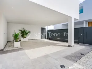 Prodej domu, Adeje, Tenerife, Španělsko, 197 m2