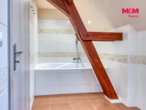 Prodej rodinného domu, Knovíz, 143 m2