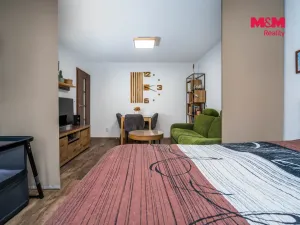 Prodej bytu 2+1, Hradec Králové - Nový Hradec Králové, třída Edvarda Beneše, 61 m2