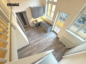 Pronájem bytu 2+kk, Chrudim, Resselovo náměstí, 49 m2