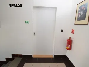 Pronájem kanceláře, Nymburk, Palackého třída, 16 m2