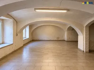 Pronájem obchodního prostoru, Hlinsko, Tylovo náměstí, 55 m2