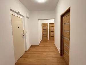 Pronájem bytu 2+1, Třinec, B. Němcové, 58 m2