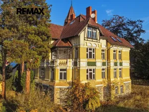 Prodej vily, Nový Bor, Lidická, 677 m2