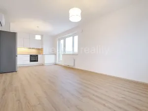 Pronájem bytu 4+kk, Praha - Kbely, Sedlářova, 91 m2