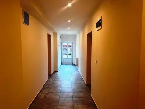 Pronájem obchodního prostoru, Nový Jičín, Dolní brána, 22 m2