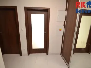 Prodej bytu 2+kk, Praha - Háje, Jurkovičova, 62 m2
