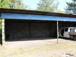 Pronájem garážového stání, Karlovy Vary, Jáchymovská, 30 m2