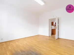 Pronájem ordinace, Ostrava, Ocelářská, 300 m2
