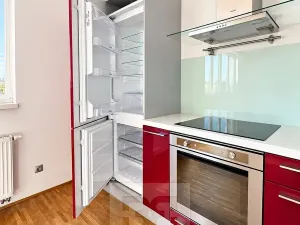 Pronájem bytu 1+kk, Praha - Nové Město, Na výtoni, 41 m2