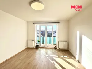 Pronájem bytu 2+kk, Vestec, Ve Stromkách, 46 m2