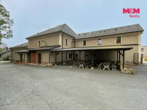 Prodej ubytování, Kladruby, Husova, 900 m2