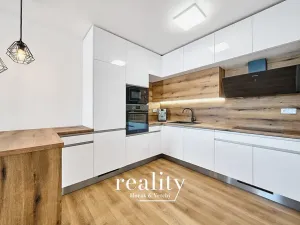Pronájem bytu 2+kk, Znojmo, Kosmákova, 62 m2