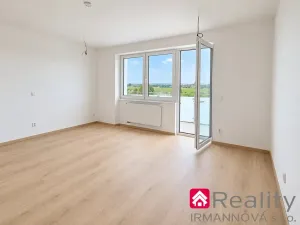 Prodej bytu 2+kk, Pohořelice, Znojemská, 61 m2