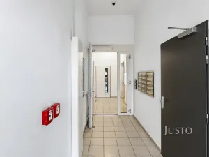 Pronájem bytu 2+kk, Praha - Krč, V jehličí, 53 m2