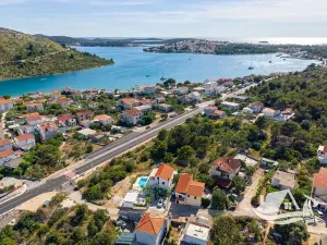 Prodej vily, Rogoznica, Chorvatsko, 120 m2