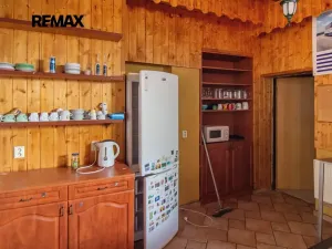 Pronájem skladu, Hovorany, 262 m2