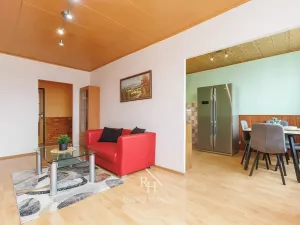 Prodej bytu 3+1, Kladno, Lacinova, 70 m2
