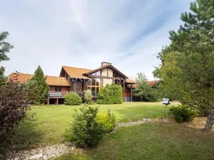 Prodej ubytování, Trhové Sviny, Rejta, 800 m2