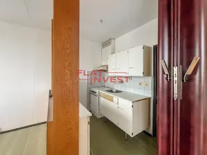 Prodej bytu 3+1, Praha - Kobylisy, Štíbrova, 66 m2