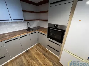 Pronájem bytu 2+1, Litomyšl, Komenského nám., 60 m2