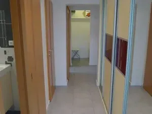 Pronájem bytu 2+1, Praha - Kobylisy, Šimůnkova, 49 m2