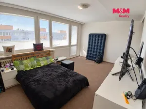 Pronájem bytu 1+kk, Praha - Prosek, Lovosická, 34 m2