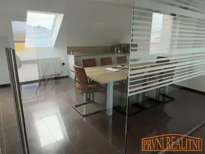 Pronájem kanceláře, Uherský Brod, Kučerovo nám., 30 m2