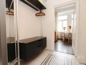 Pronájem bytu 2+1, Praha - Žižkov, Lupáčova, 67 m2