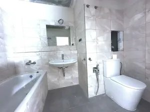 Pronájem bytu 4+1, Praha - Řepy, Vondroušova, 95 m2