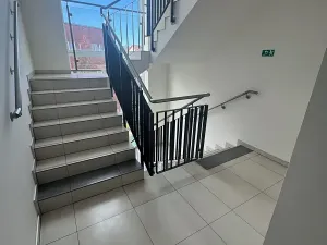 Pronájem bytu 2+kk, Praha - Modřany, K Vystrkovu, 57 m2