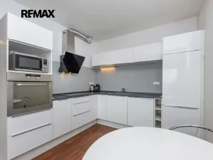 Prodej bytu 2+kk, Praha - Stodůlky, Jeremiášova, 54 m2