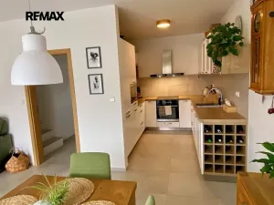 Pronájem rodinného domu, Mukařov, Na Kopci, 103 m2