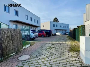 Pronájem rodinného domu, Mukařov, Na Kopci, 103 m2