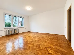 Pronájem bytu 2+1, Karlovy Vary, Šumavská, 58 m2